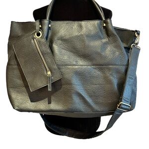 Exposure Brand Convertible Tote/Handbag (Black)